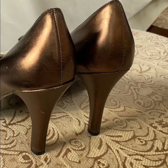 Shoes - Picture 2 of 2